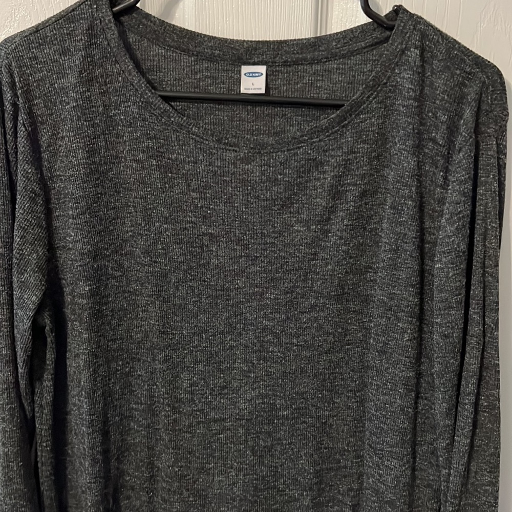 Gray Longsleeve Top - Picture 4 of 6